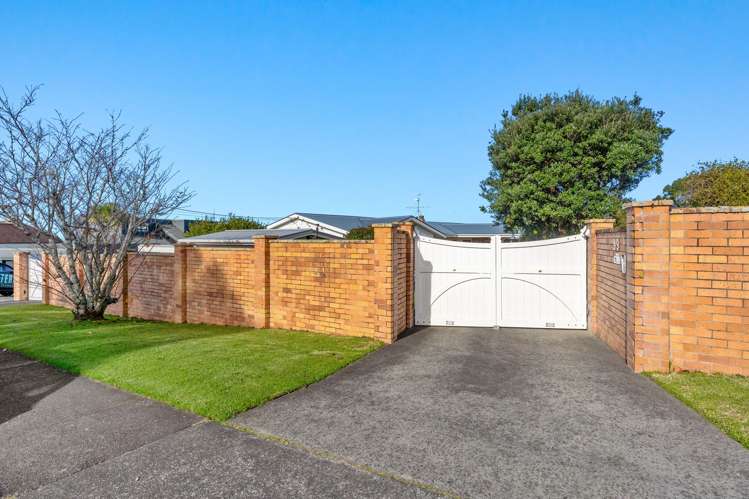 99 Aberdeen Road Castor Bay_18