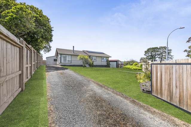 15 Waikaremoana Place Pakuranga Heights_2