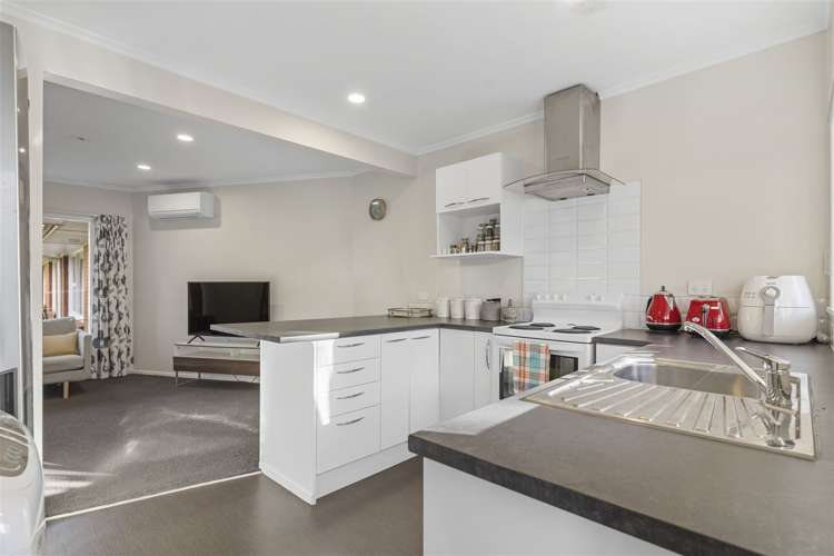 4/110 East Coast Road Forrest Hill_5