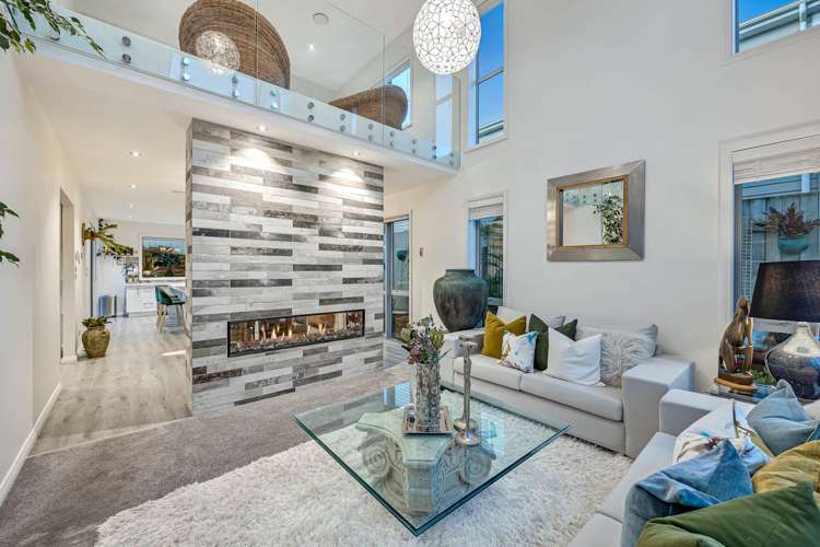 54 Jandell Crescent Bucklands Beach_11