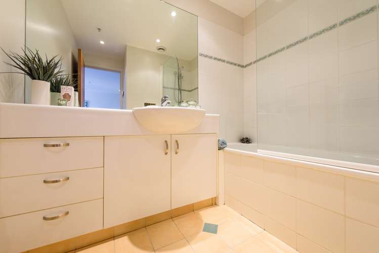 4/80 Salamanca Road Kelburn_16