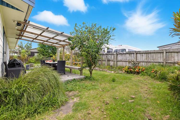 2/1216 Papamoa Beach Road Papamoa_1