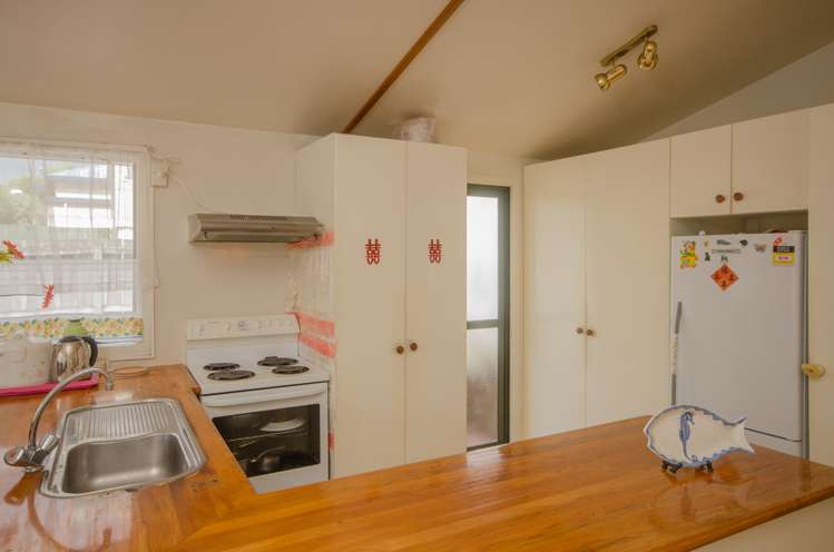 33a Hutchinson Avenue New Lynn_7