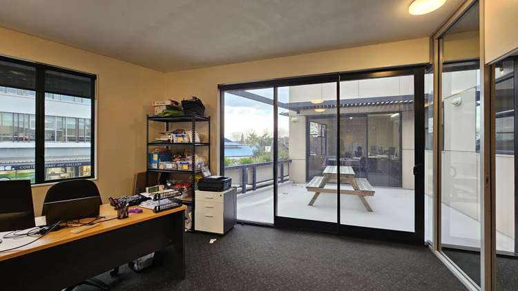 First floor, 6 Havelock Road Havelock North_5