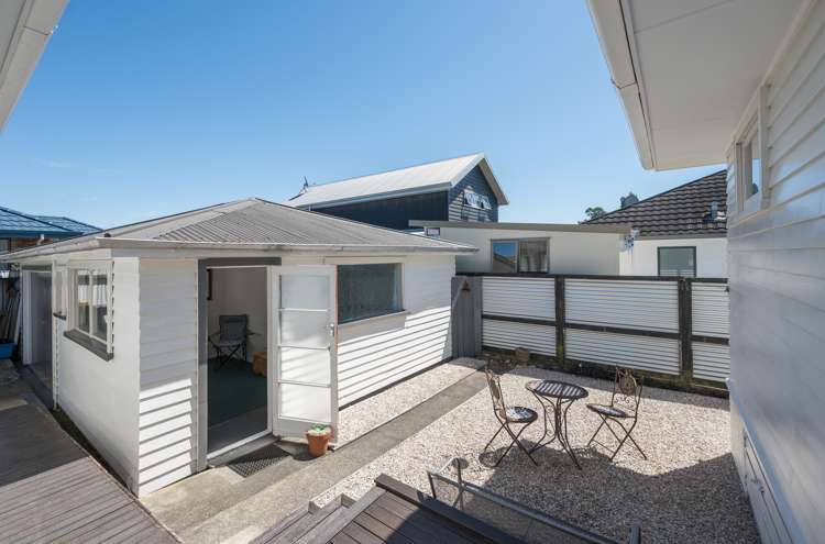 22 Andrew Street Stoke_17