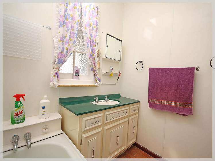 58 Avenue Road Foxton_11