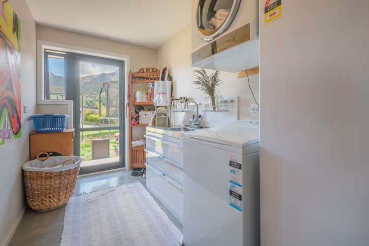 14 Paradise Place Lake Hawea_14