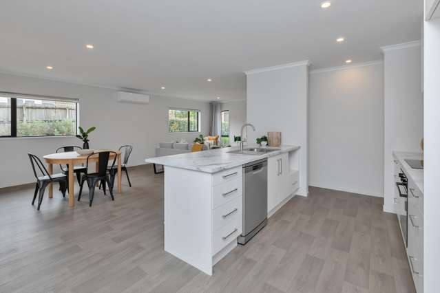 4 Royal St Annes Drive Te Kamo_4