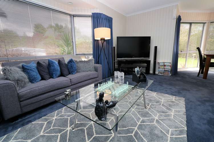 147 Lincoln Road Carterton_23