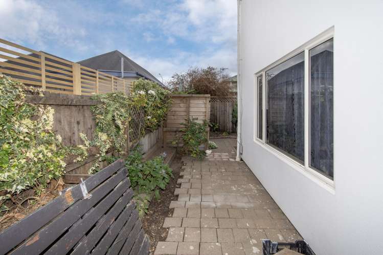2/44 Shakespeare Road Waltham_15