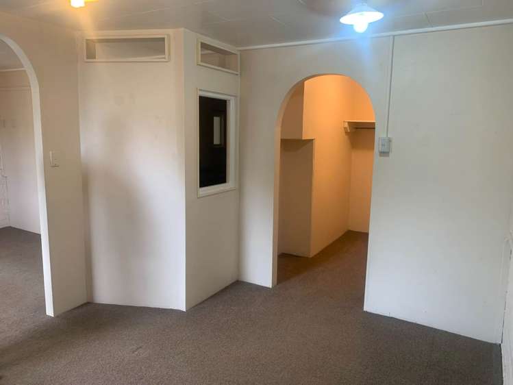 1/302 Glenfield Road Glenfield_13