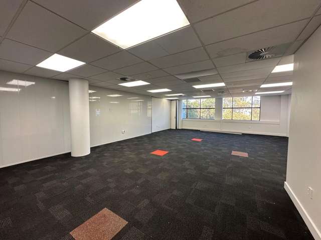 22 Amersham Way City Centre_1