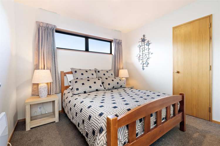 13 Sunrise Lane Queenstown_16