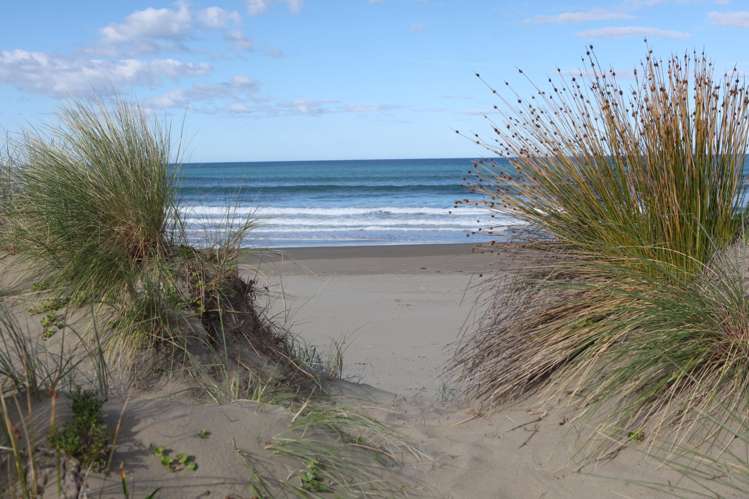 79a Blue Pacific Parade Riversdale Beach_14