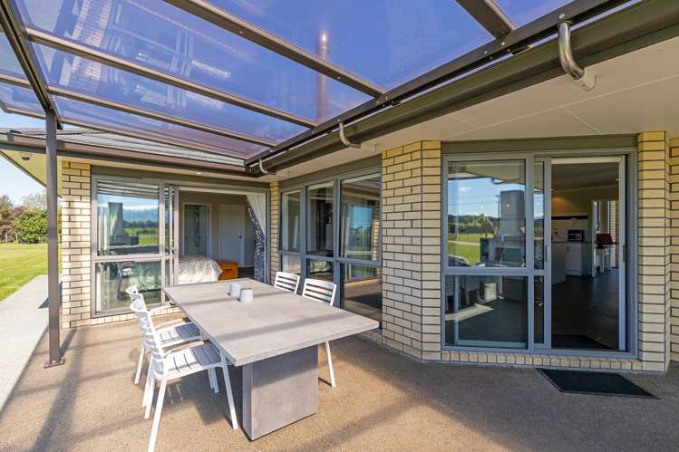 250 Hughes Line West Taratahi_16