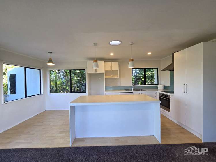 1 Fernhaven Place Massey_8