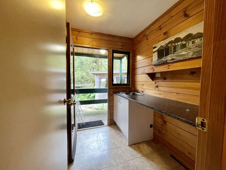 25 Emlyn Place Torbay_2