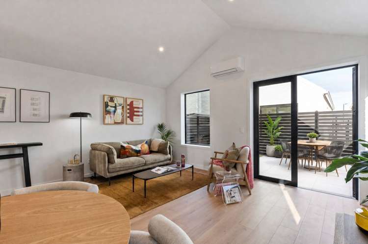 160 Mazengarb Road_0