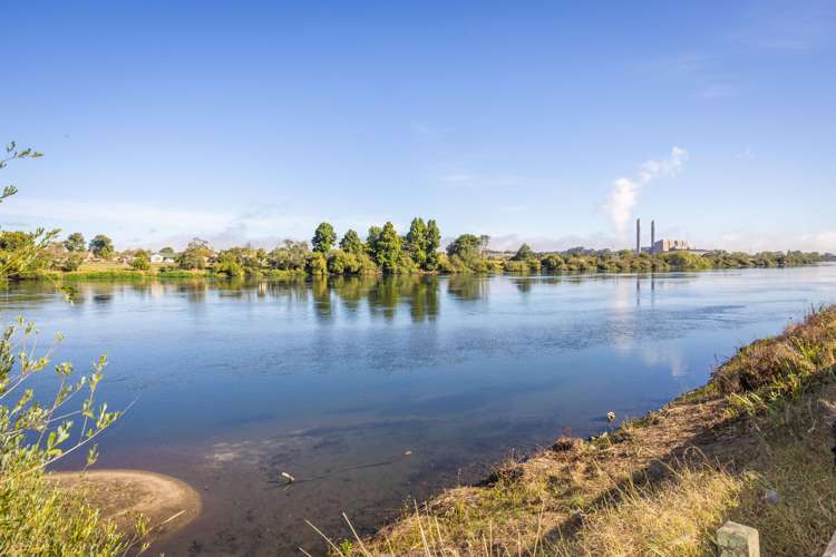 1/8 Venna Fry Lane Huntly_19