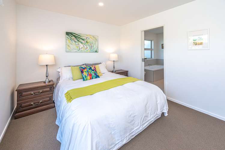 16 Egmont Street Patea_11