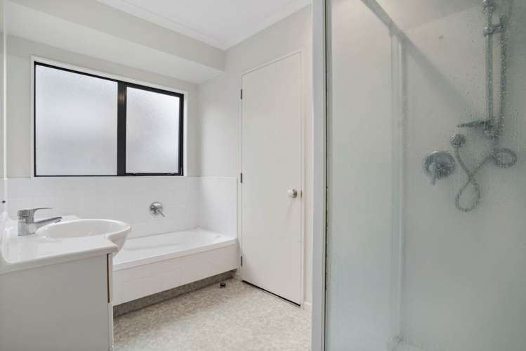 15 Montilla Place Manurewa_9