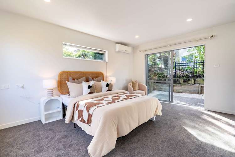 77A Royal Road Massey_11
