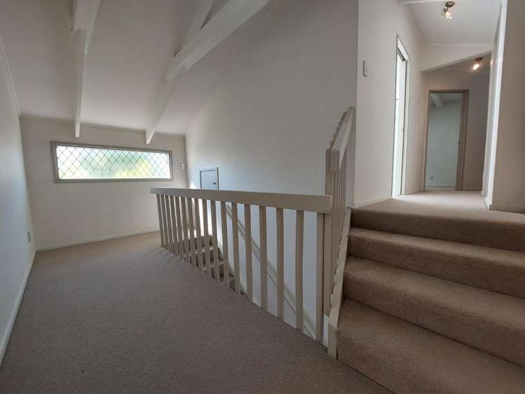 1/14 Lillington Road Remuera_16