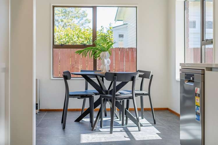14A Bracken Street Petone_9