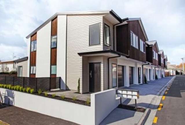 1/25 Abbotsford St Hamilton