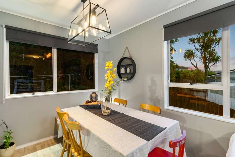 1/82a Captain Scott Road Glen Eden_7