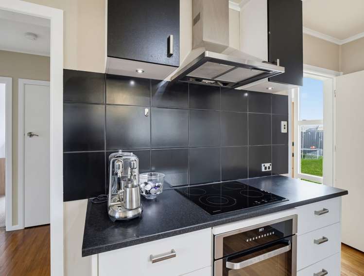 28 Leeds Street Milson_7