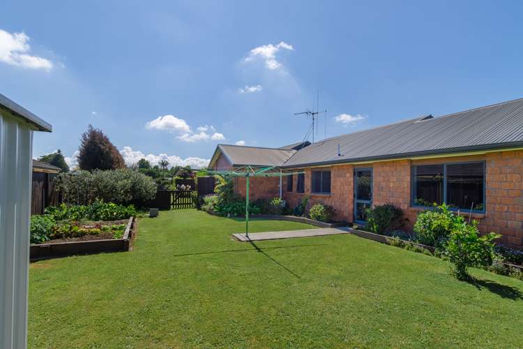 10 De La Mare Drive Leamington_18