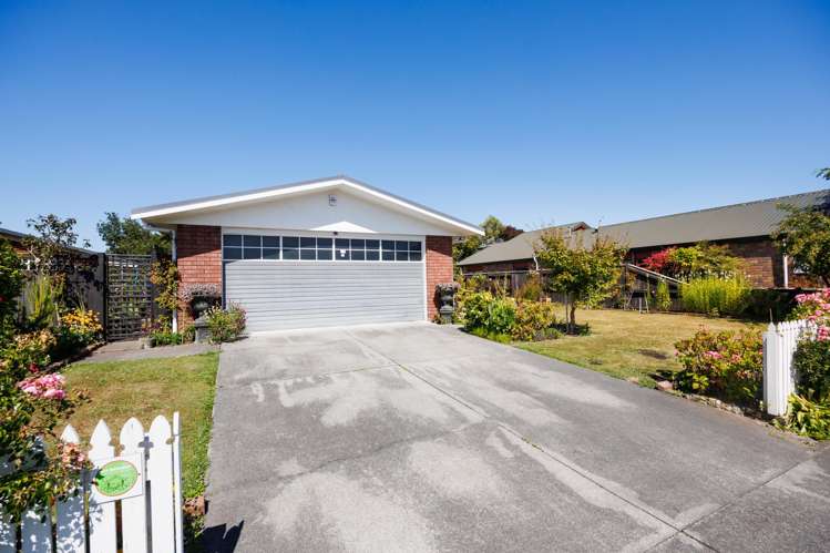 66 Amberley Avenue Highbury_22