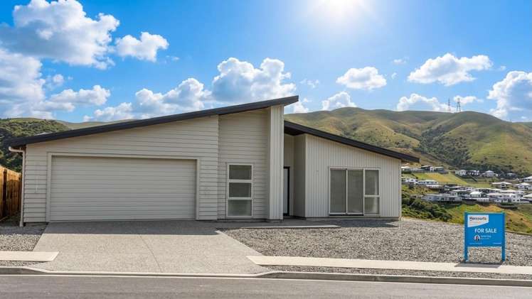 41 Crompton Avenue_0