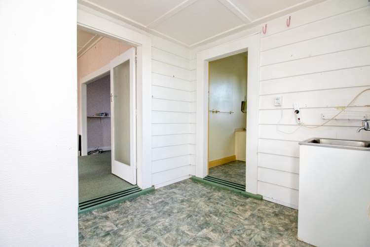 104 Thames Road Paeroa_10