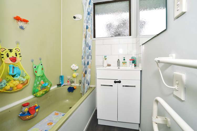 10e Saxbys Road Glenview_10