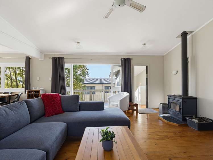29 Cedar Terrace Stanmore Bay_4