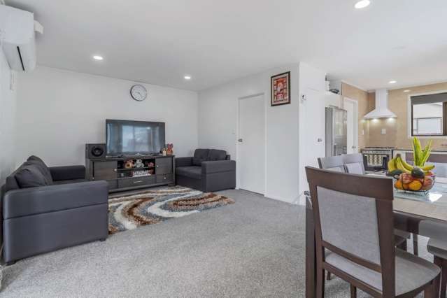 1/20 Funnell Place Manurewa_3