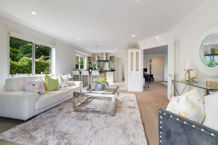 8 Amaretto Avenue Flat Bush_1