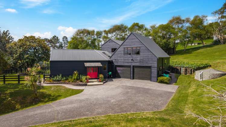 7 Attwood Road Paremoremo_35