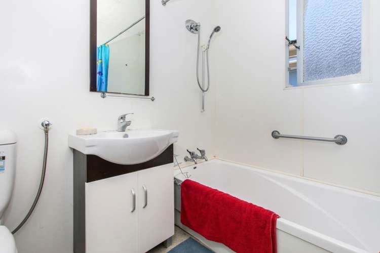 40 Boyd Avenue Royal Oak_13