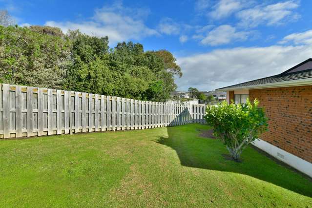 23 Halldene Terrace Red Beach_4