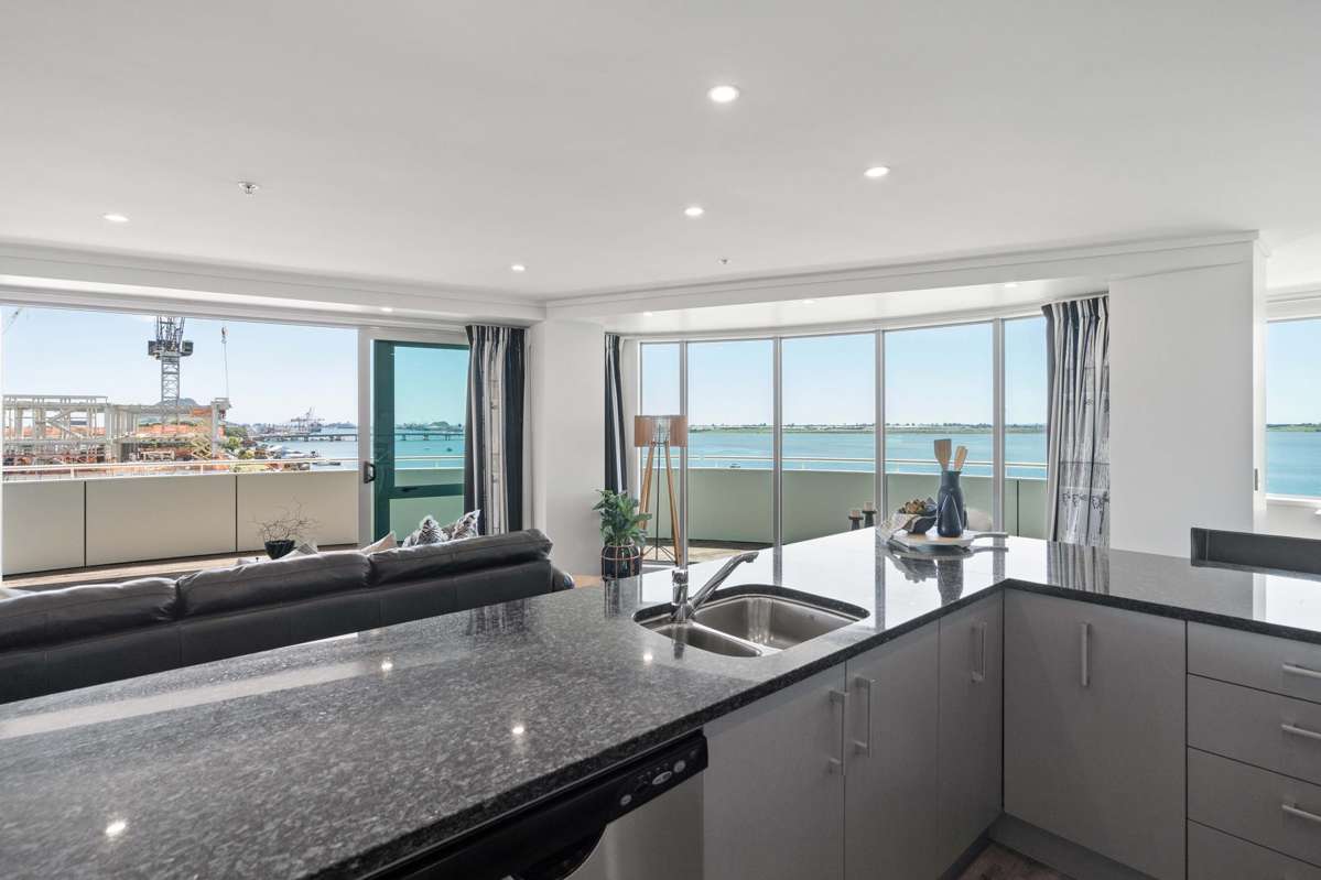 1003/72 Devonport Road_4