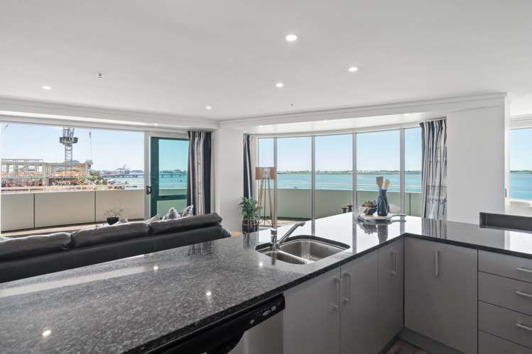 1003/72 Devonport Road Tauranga Central_8