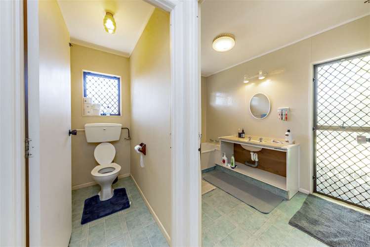 6 Gibbons Road Manurewa_10