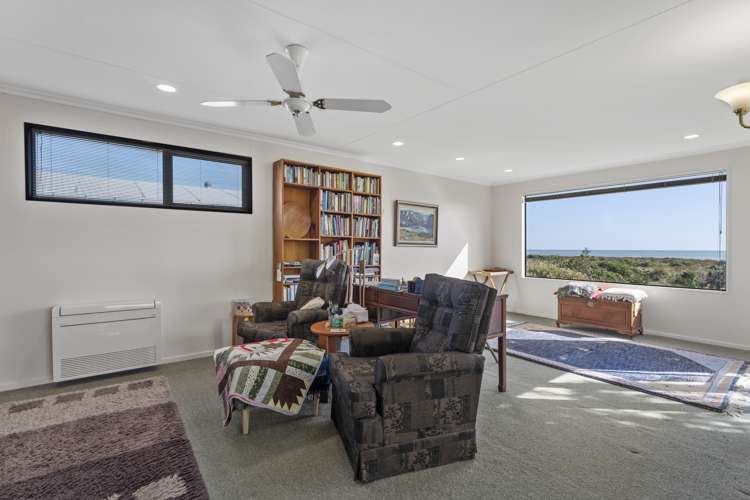 5 Moana Street Otaki Beach_7