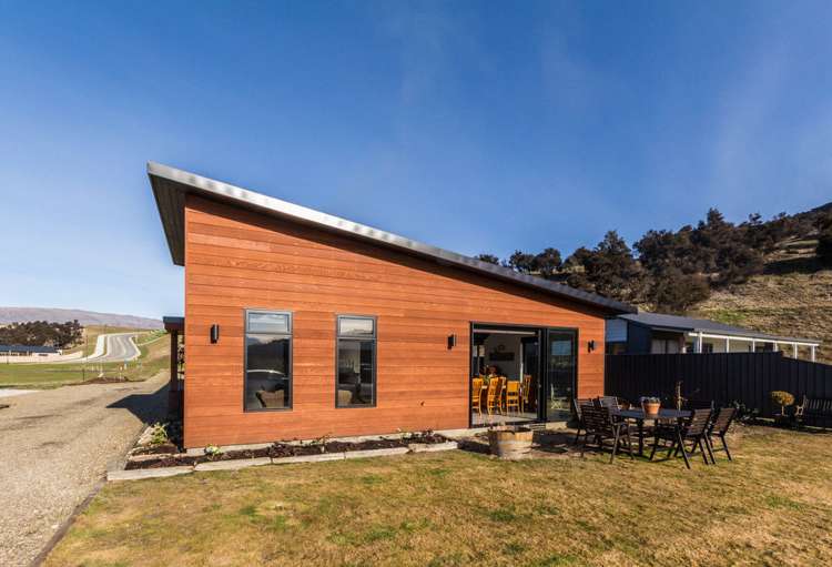 21 Mallard Street Albert Town_2