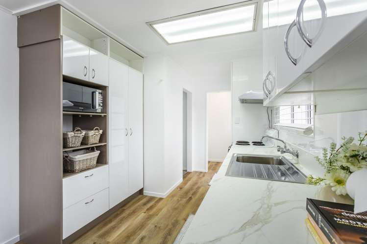 25 Clapham Grove Stokes Valley_1