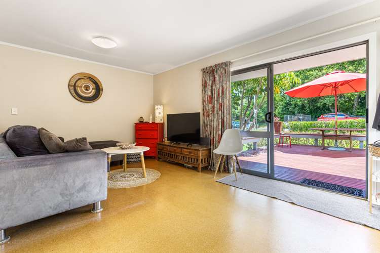 4 Hartley Avenue Onetangi_16