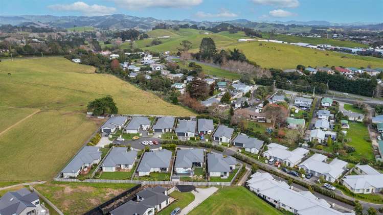 37 Fairwater Road Warkworth_26